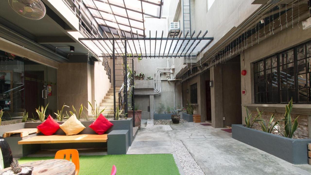 אילוילו Reddoorz Plus @ Taft North Mandurriao מראה חיצוני תמונה