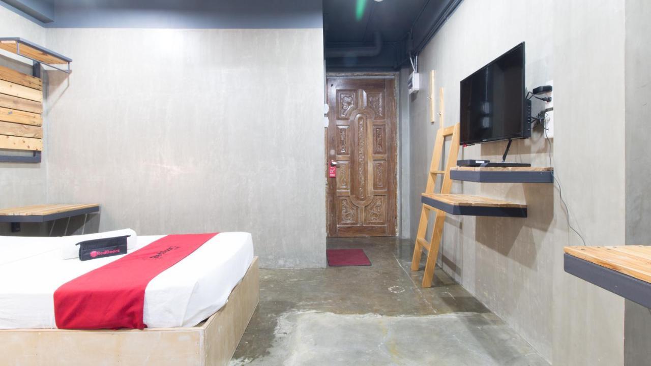 אילוילו Reddoorz Plus @ Taft North Mandurriao מראה חיצוני תמונה